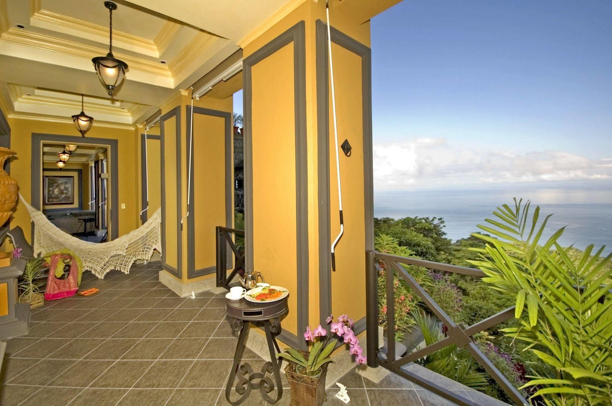 Zephyr Palace Luxury Hotel Jaco Bagian luar foto